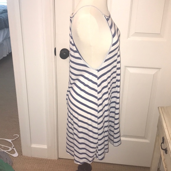 Blue and white striped Billabong dress - Picture 4 of 6
